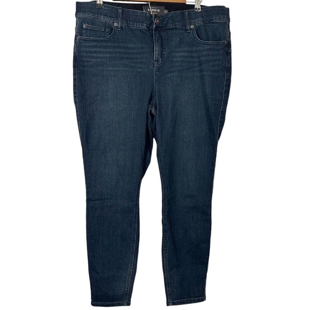 Torrid Premium Denim Bombshell Skinny Dark Blue Jeans‎ size 20S